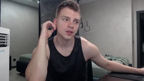 Snapshot of pretty_sweety chatting on July 9, 7:51 pm Justin online show from July 9, 7:51 pm