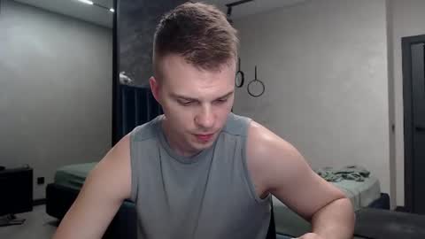 Snapshot of pretty_sweety chatting on July 31, 7:57 pm Justin online show from July 31, 7:57 pm