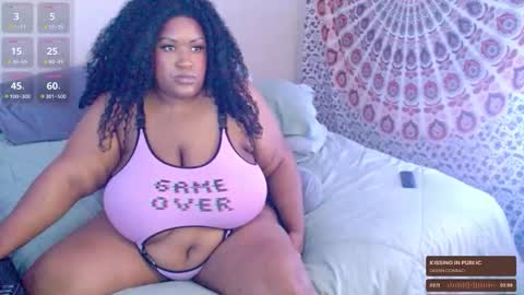 Snapshot of prettybabee120 chatting on October 25, 2:52 am Miss Pretty online show from October 25, 2:52 am