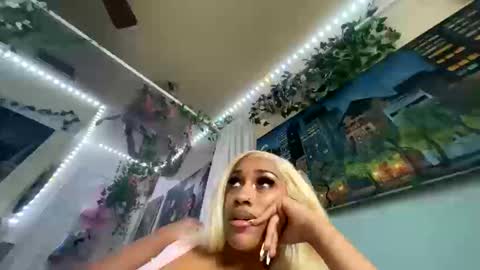 prettyblackgal online show from October 14, 11:49 pm