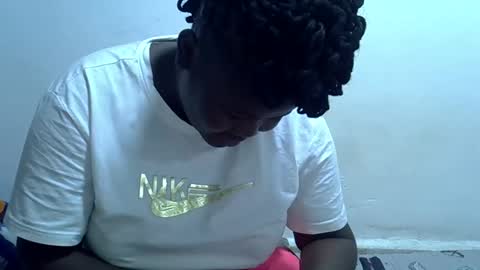 prettybooty1 online show from October 7, 4:15 pm