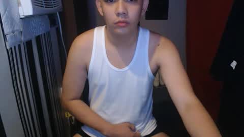 Snapshot of prettyboycum69 chatting on September 27, 12:48 am RAVEN online show from September 27, 12:48 am
