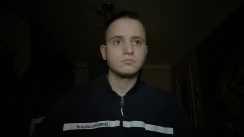 prettyboyhot01 online show from April 15, 2:57 pm