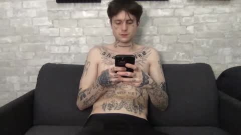 Snapshot of prettyboyszn chatting on January 29, 2:19 am pretty boy online show from January 29, 2:19 am