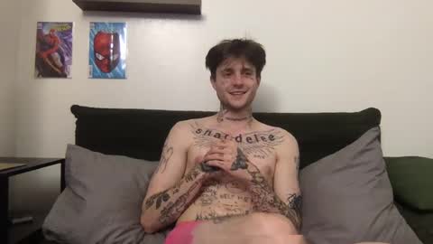 Snapshot of prettyboyszn chatting on September 16, 3:51 am pretty boy online show from September 16, 3:51 am