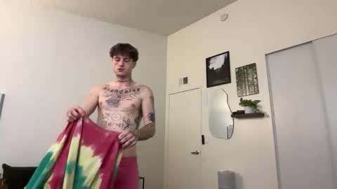 pretty boy online show from May 23, 4:39 am
