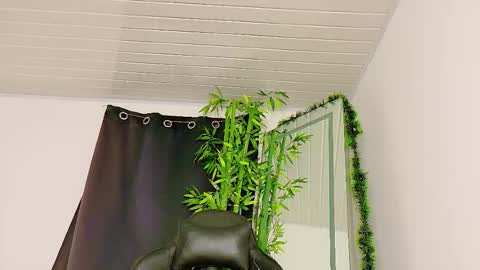 Enzo  Denis online show from December 13, 11:43 pm