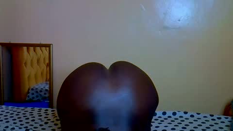 prettycandy0 online show from March 30, 5:52 am