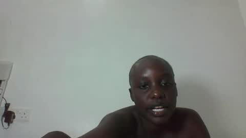 SHANIA online show from February 3, 1:19 pm