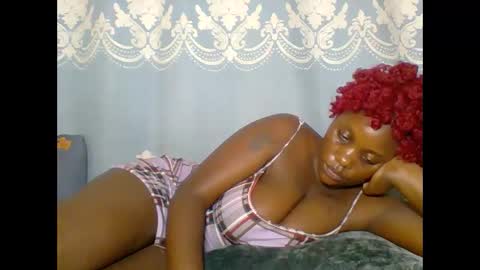 Snapshot of prettydarkskin002 chatting on May 27, 8:50 pm SHANIA online show from May 27, 8:50 pm