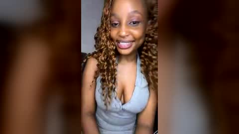 prettydollx0 online show from July 2, 10:05 pm