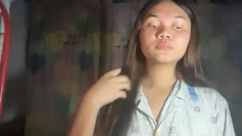 Snapshot of prettygurl25 chatting on September 13, 2:33 am prettygurl25 online show from September 13, 2:33 am