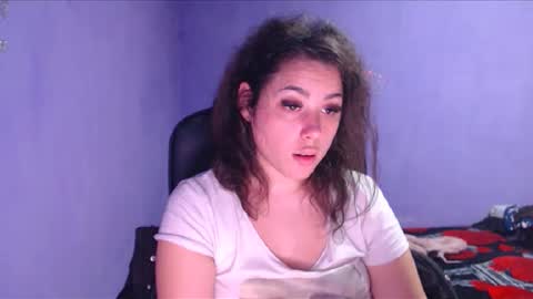 prettyjulliette online show from December 30, 8:58 pm