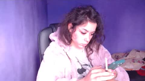 prettyjulliette online show from December 31, 12:25 pm