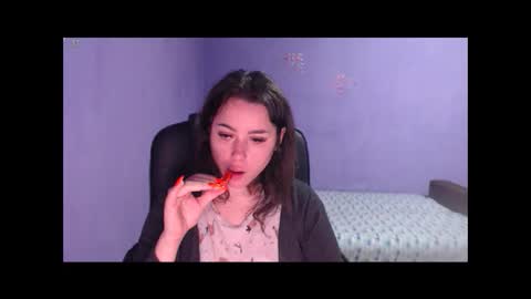 prettyjulliette online show from February 3, 4:52 pm