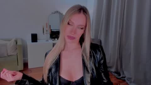 Eva online show from December 7, 11:12 pm