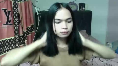 prettykhelcy online show from May 12, 11:24 pm