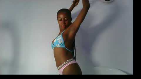 evelyn online show from October 13, 8:58 am