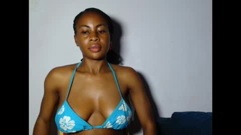 evelyn online show from December 13, 7:53 pm