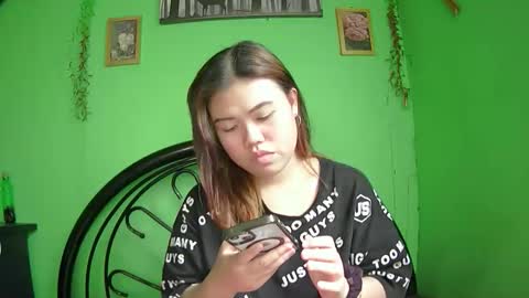 prettymae756493 online show from March 30, 5:19 am