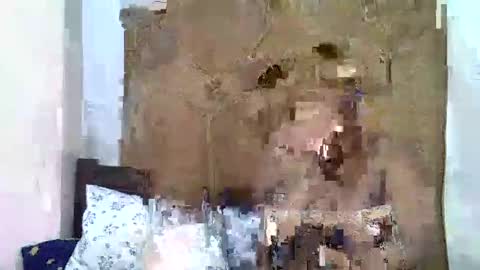Snapshot of prettymel_ chatting on March 4, 4:41 pm prettymel_ online show from March 4, 4:41 pm