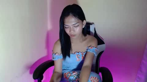 Snapshot of prettymiya chatting on September 18, 8:05 am Miya 3 online show from September 18, 8:05 am