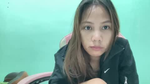 Snapshot of prettyph1 chatting on December 17, 8:10 pm LYNDA online show from December 17, 8:10 pm