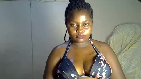 prettyriss online show from April 8, 5:35 pm