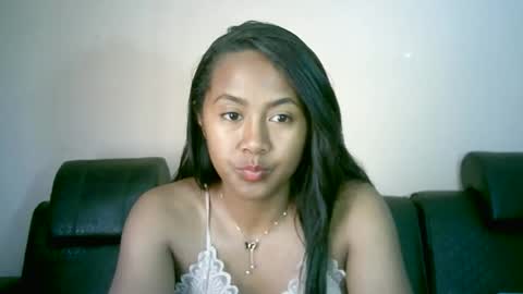 Snapshot of prettysexy3601 chatting on February 3, 6:11 am prettysexy3601 online show from February 3, 6:11 am