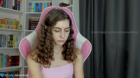 Snapshot of prettysomething chatting on December 3, 3:44 pm Sophie next stream will be at Monday i will wait you guys online show from December 3, 3:44 pm