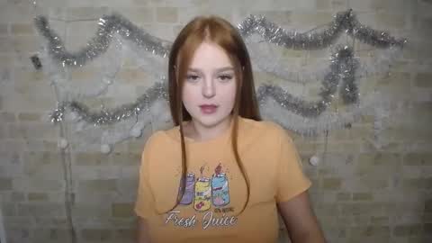 Snapshot of prettyvalerii_ chatting on December 25, 7:13 pm Valeri online show from December 25, 7:13 pm