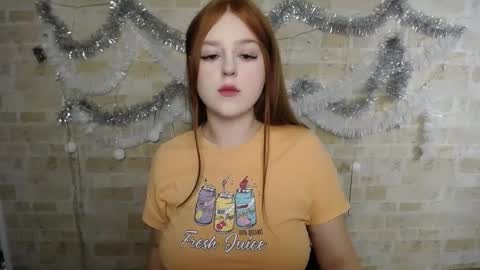 Snapshot of prettyvalerii_ chatting on January 14, 11:05 pm Valeri online show from January 14, 11:05 pm