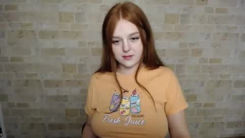 Snapshot of prettyvalerii_ chatting on January 29, 11:04 pm Valeri online show from January 29, 11:04 pm