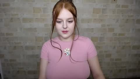 Snapshot of prettyvalerii_ chatting on March 8, 4:17 pm Valeri online show from March 8, 4:17 pm