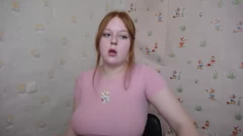 Snapshot of prettyvalerii_ chatting on May 25, 9:15 am Valeri online show from May 25, 9:15 am