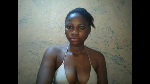 Snapshot of prettyxxpac chatting on February 7, 9:13 am prettyxxpac online show from February 7, 9:13 am