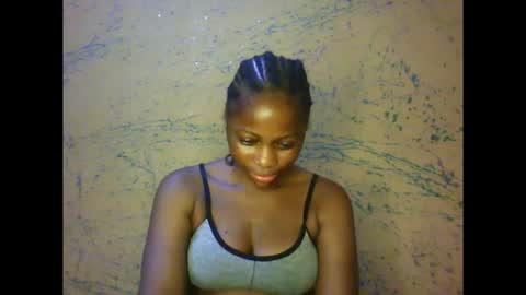 Snapshot of prettyxxpac chatting on February 14, 12:35 pm prettyxxpac online show from February 14, 12:35 pm