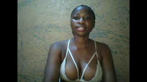 Snapshot of prettyxxpac chatting on April 6, 3:35 pm prettyxxpac online show from April 6, 3:35 pm