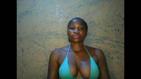 Snapshot of prettyxxpac chatting on April 7, 11:37 pm prettyxxpac online show from April 7, 11:37 pm