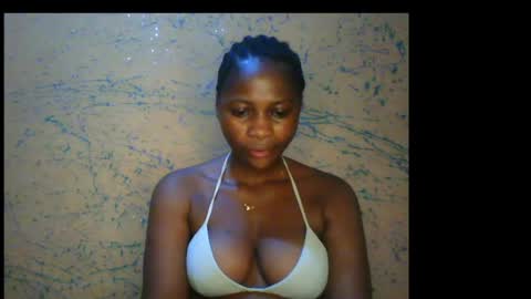 Snapshot of prettyxxpac chatting on April 27, 10:41 pm prettyxxpac online show from April 27, 10:41 pm