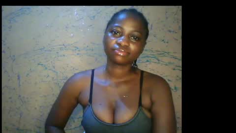 Snapshot of prettyxxpac chatting on May 11, 3:29 pm prettyxxpac online show from May 11, 3:29 pm