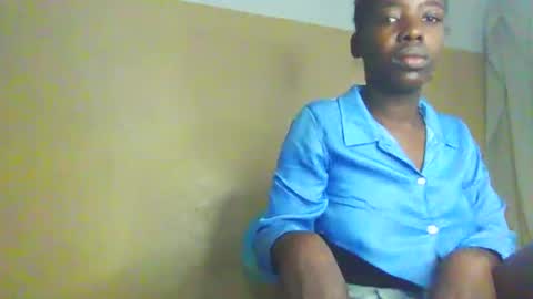 prettyzuzu online show from September 10, 7:19 am