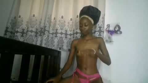 Snapshot of pretylittle11 chatting on June 21, 9:56 am PRETY online show from June 21, 9:56 am