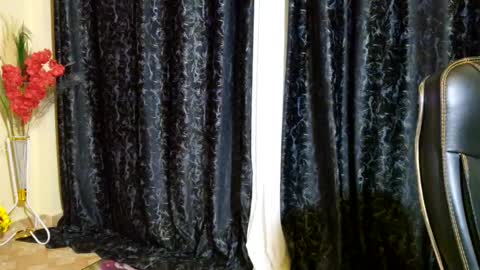 priceless_sexy online show from March 5, 2:03 am