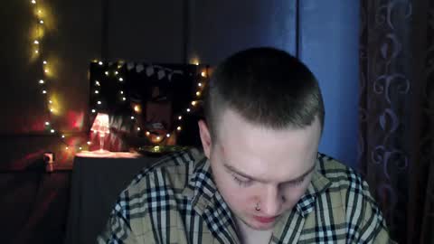 Snapshot of princ4real chatting on January 18, 8:52 am prince online show from January 18, 8:52 am