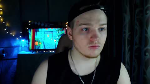 Snapshot of princ4real chatting on February 13, 2:23 am prince online show from February 13, 2:23 am