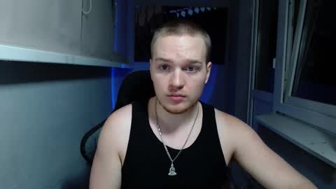 Snapshot of princ4real chatting on September 19, 2:35 am prince online show from September 19, 2:35 am