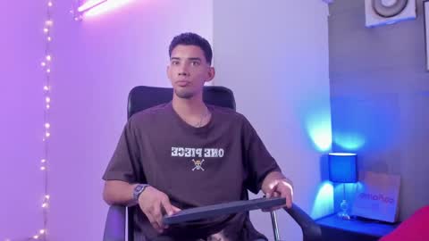 prince_arthur77 online show from January 12, 12:55 pm