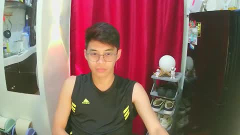 Snapshot of prince_harrison chatting on October 7, 6:16 pm prince_harrison online show from October 7, 6:16 pm