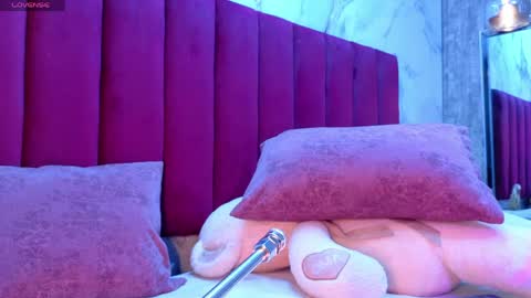 PRINCEPOPPY  online show from April 2, 2:31 am